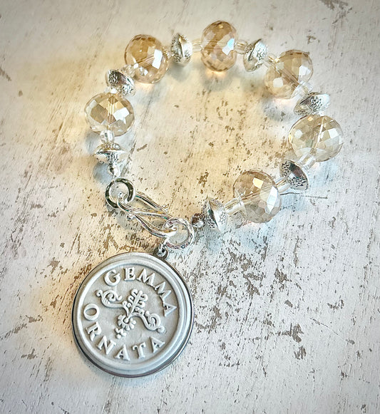 Gemma Ornata Vettii Logo Bracelet - Champagne & Silver