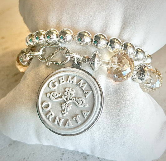 Gemma Ornata Vettii Logo Bracelet Set - Champagne & Silver